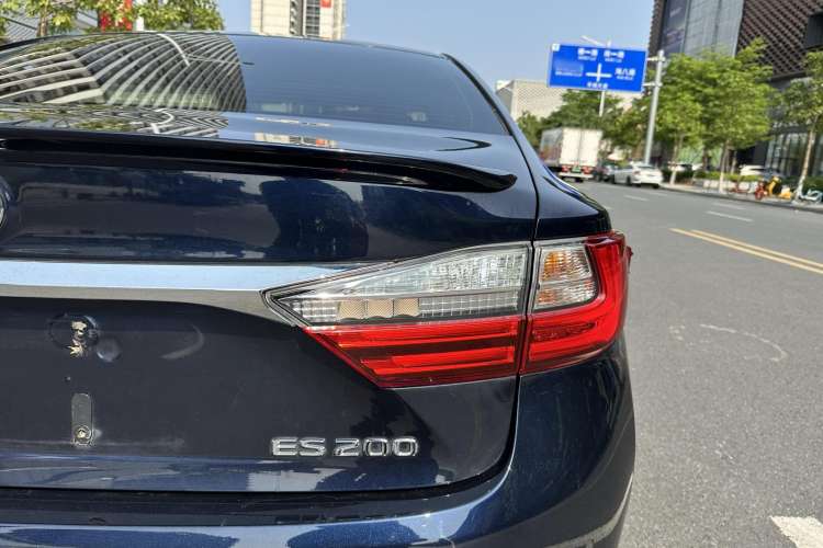 Used Lexus ES 2015 200 Elite Edition
