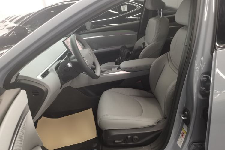 Used XPeng MONA M03 2025 600 with Ultra-Long Range Max Left Front Seat