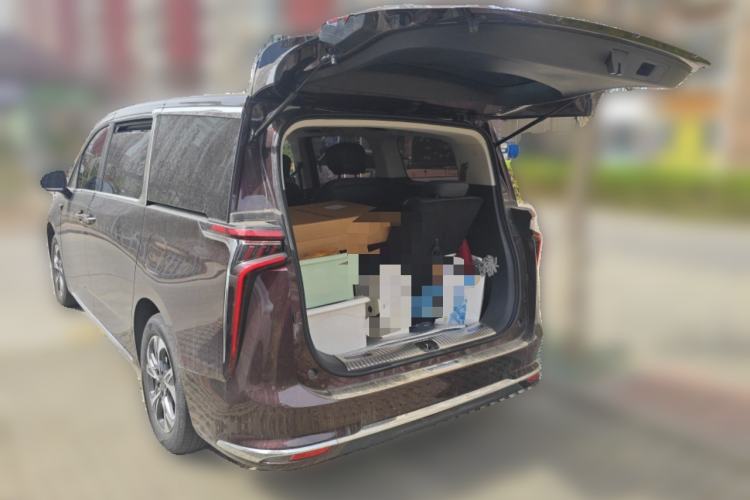 Used SAIC MAXUS G90 2024 2.0T Starlight Seven-Seater
