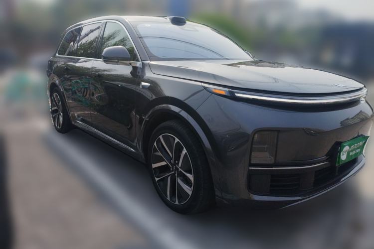 Used Li Auto L9 2022 Max model Front Right 45 Deg