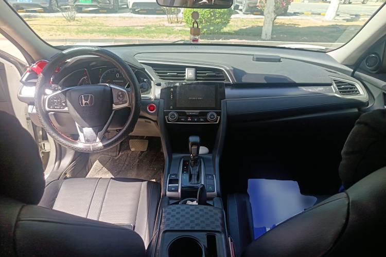 Used Honda Civic 2016 220TURBO CVT Prestige Edition Center Console
