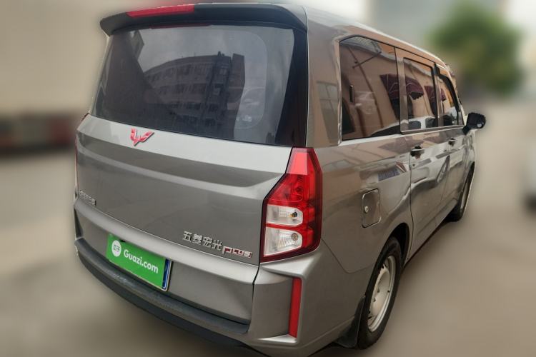 Used Wuling Hongguang PLUS 2019 1.5T Manual Standard Edition 5 Seats Rear Right 45 Deg