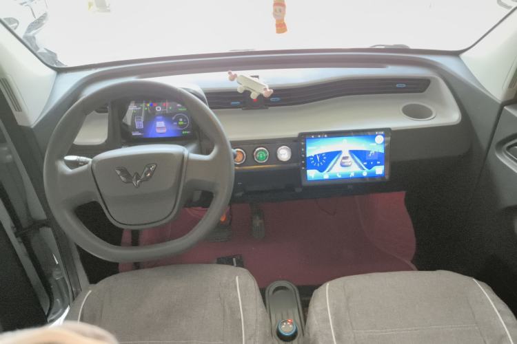 Used Wuling Hongguang MINIEV 2020 Enjoy Edition Lithium-Ion Battery Center Console