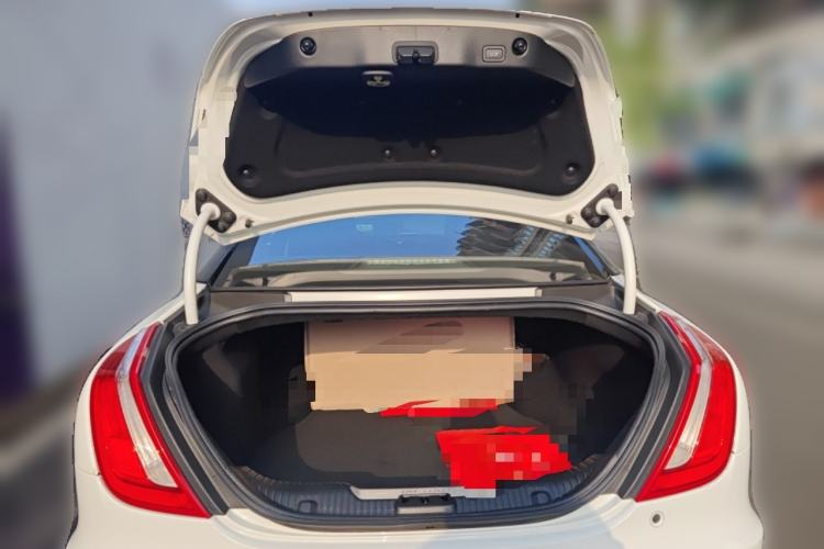 Used Jaguar XJ 2018 XJL 3.0 SC Two-Wheel-Drive Panoramic Business Edition
