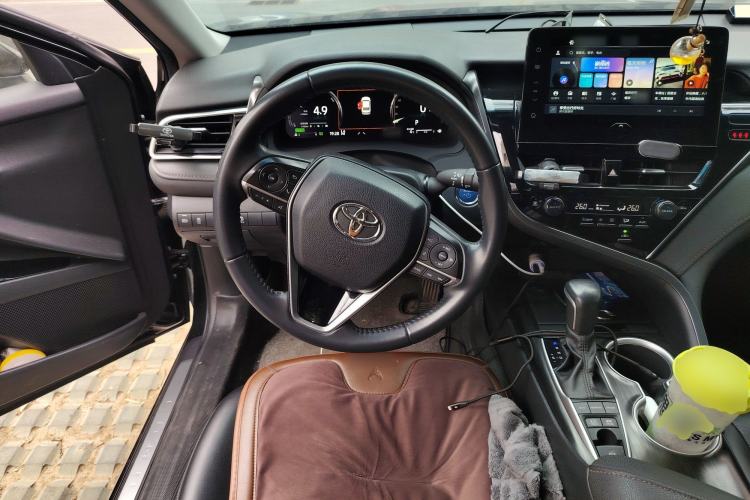 Used Toyota Camry 2023 Dual-Motor 2.5HG Luxury Edition
