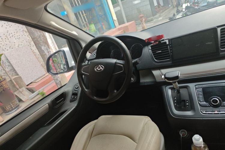 Used SAIC MAXUS G10 2019 Facelift PLUS 2.0T Automatic Smart Edition China VI Standard Steering Wheel
