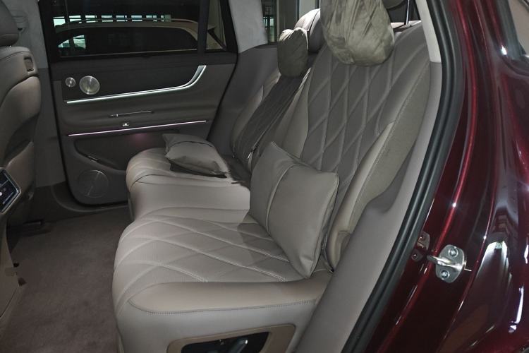 Used Hima AITO M9 2025 Extended-Range Ultra Version 52 kWh 5-Seater Edition Left Rear Seat