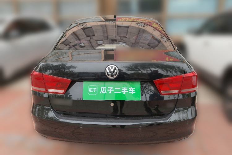 Used Volkswagen Santana 2015 1.6L Manual Fashion Edition