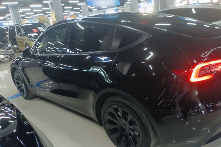 Used Tesla Model Y 2022 Rear-Wheel-Drive Version