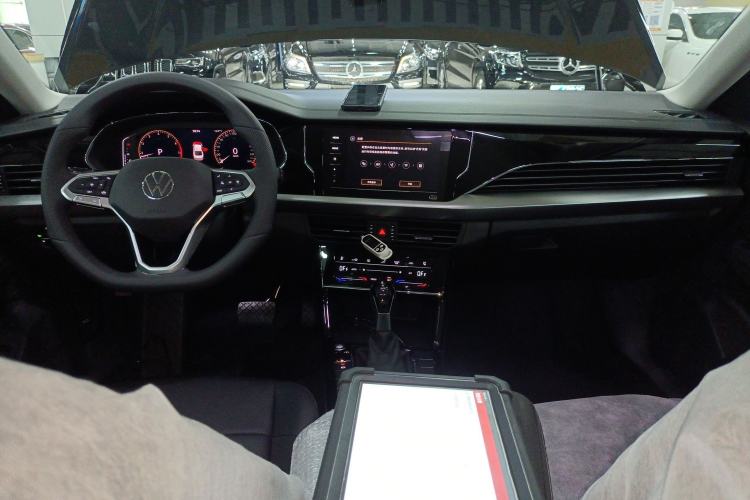 Used Volkswagen Passat 2026 Model, Outstanding 380TSI Xingkong Longteng Edition
