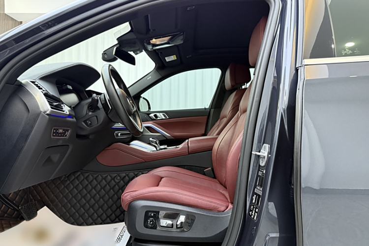 Used BMW X6 2021 xDrive40i Luxury Model with M Sport Package