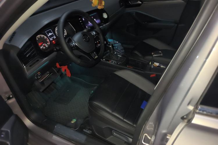 Used Volkswagen Sagitar 2020 280TSI DSG Comfort Version China VI Standard Left Front Seat