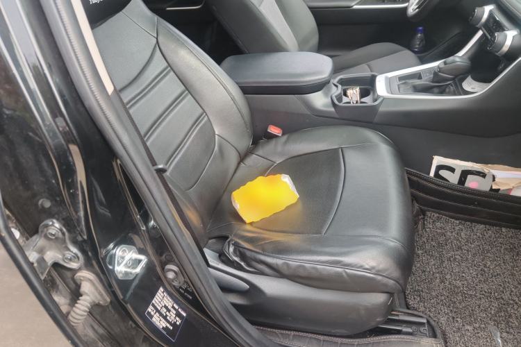 Used Toyota RAV4 2021 2.0L CVT Two-Wheel Drive Fashion Edition
