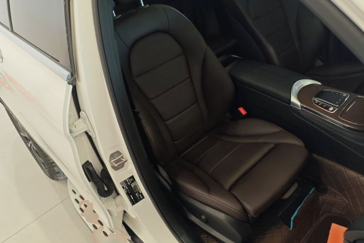 Used Mercedes-Benz GLC 2022 Refreshed GLC 300 L 4MATIC Dynamic Edition Right Front Seat