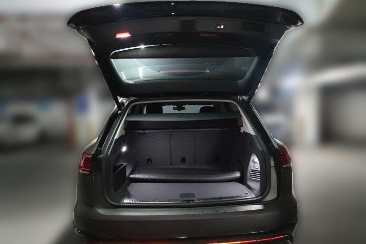 Used Volkswagen Touareg 2021 2.0 TSI Ruiyi Edition Trunk