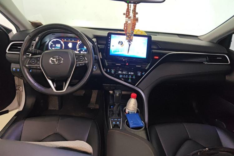 Used Toyota Camry 2021 Dual-Motor 2.5HG Luxury Edition Center Console