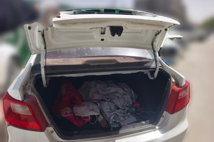 Used CHANGAN Alsvin V3 2015 1.4L Manual Warm-Hearted Model China V Standard
