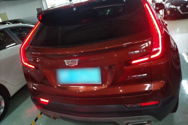 Used Cadillac XT4 2021 28T Two-Wheel Drive Leading Version
