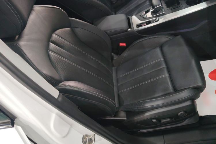 Used Audi A4L 2020 40 TFSI Luxury Dynamic Model
