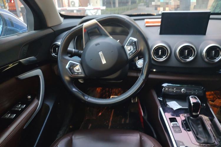 Used Wey VV7 2017 2.0T Flagship Model Steering Wheel