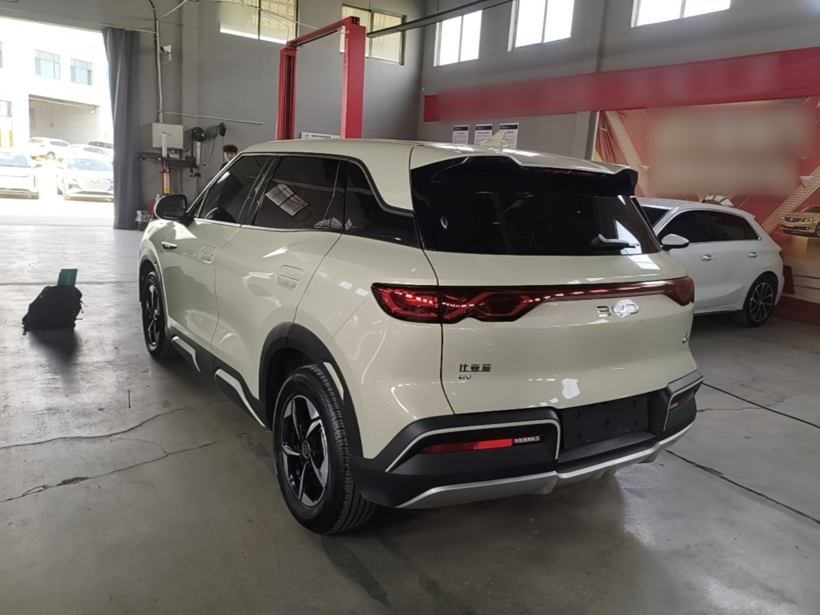 BYD Yuan UP 2024 401KM Leading Edition — снимка 4