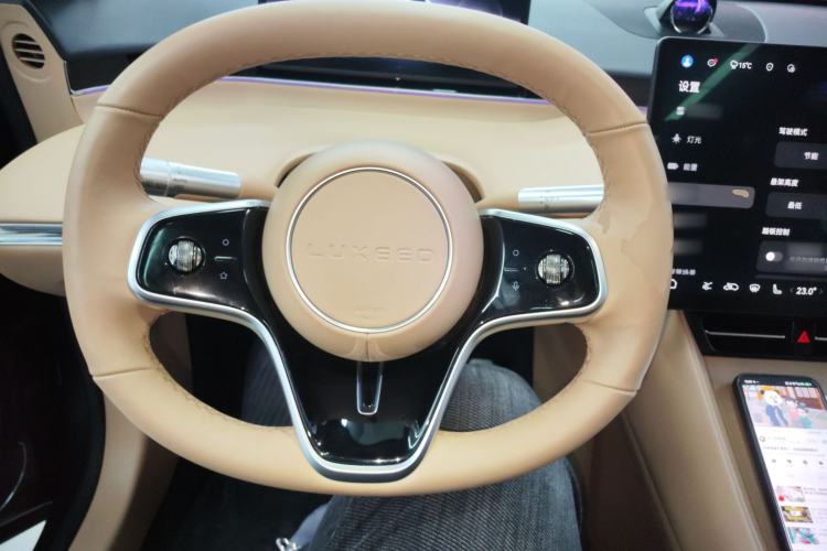 Used Hima Luxeed R7 2024 All-Electric 802 km Max