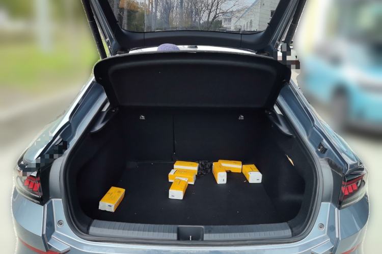 Used Volkswagen Lamando 2022 Lavida L 280TSI DSG Cool & Spicy Edition Trunk