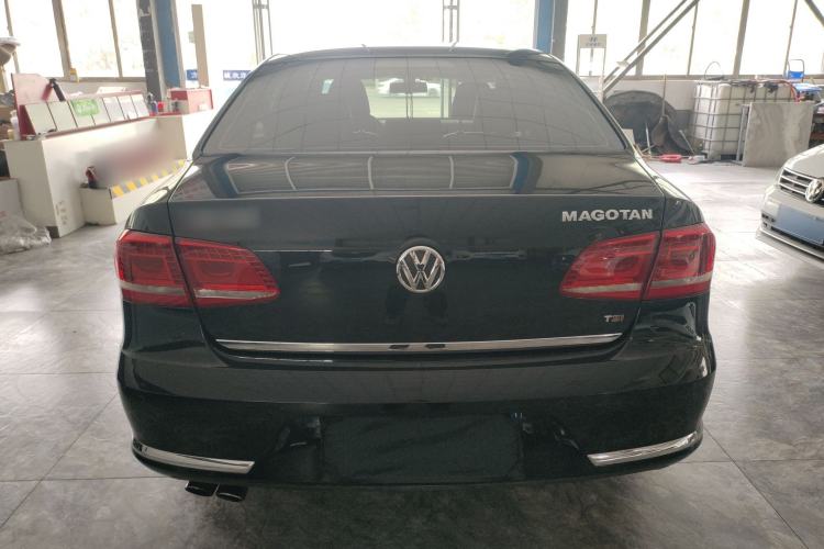 Used Volkswagen Magotan 2016 1.8TSI Luxury Comfort Model