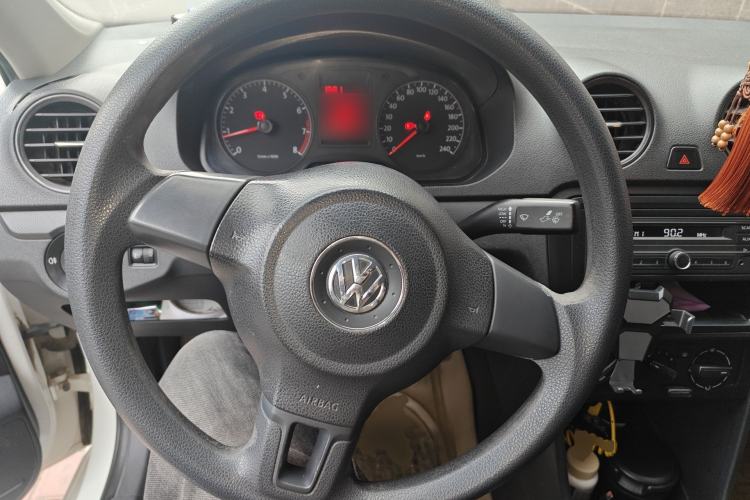 Used Volkswagen Jetta 2013 1.6L Manual Fashion Edition Steering Wheel