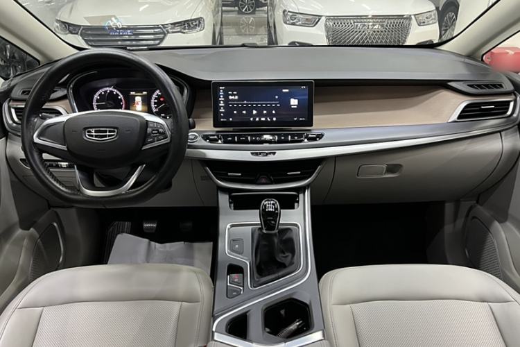 Used Geely Auto Jiajie 2019 1.5TD Manual Comfort Model Interior 3