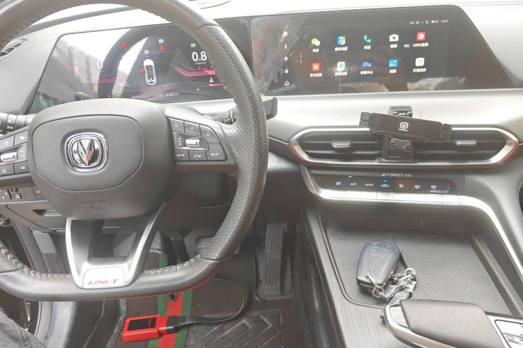 Used CHANGAN UNI-T 2020 1.5T Flagship Version Center Console