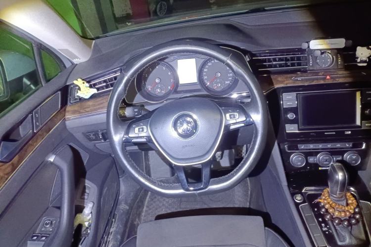 Used Volkswagen Magotan 2018 330TSI DSG Luxury Model