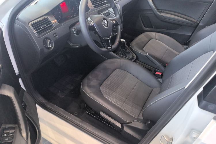 Used Volkswagen Santana 2018 1.5L Automatic Comfort Edition
