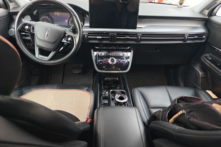 Used Lincoln Corsair 2020 2.0T Two-Wheel Drive Zunyue Edition Center Console