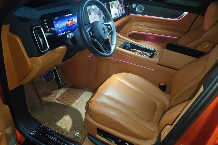 Used Hima AITO M9 2024 Range-Extended Ultra Version 42 kWh 6-Seater Model
