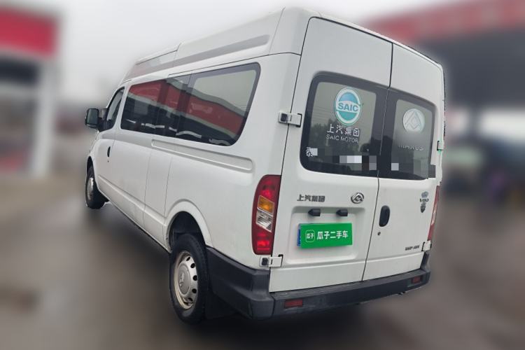 Used SAIC MAXUS Xintu V80 2019 2.5T Classic Model AMT Aoyuntong Long Wheelbase Mid-Roof 7-Seater
