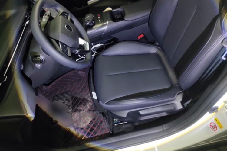 Used Changan Eado 2025 Blue Whale 1.5T 500Bar Prestige Model