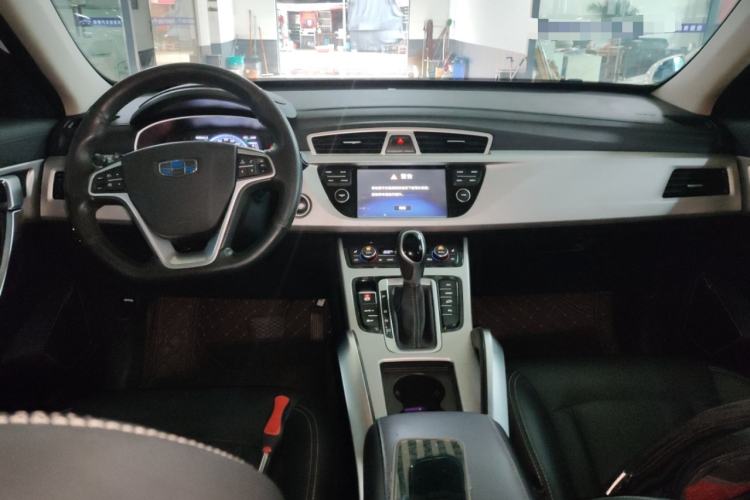 Used Geely Auto Emgrand X7 Sport 2016 1.8TD Automatic Smart Model Center Console