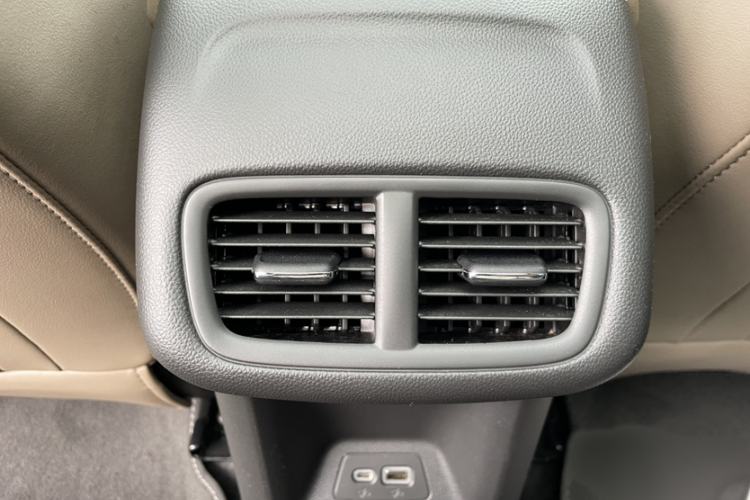 Used Buick Envision 2021 Encore Plus 652T Five-Seat Luxury Model Interior 12