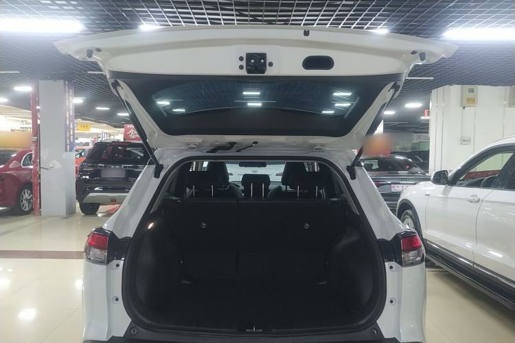 Used Toyota FRONTLANDER 2023 2.0L CVT Luxury Edition Trunk