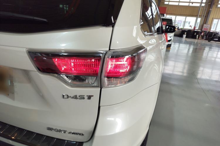 Used Toyota Highlander 2017 2.0T Four-Wheel Drive Luxury Edition 7 Seats