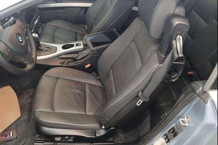 Used BMW 3 Series 2011 320i Convertible Coupe
