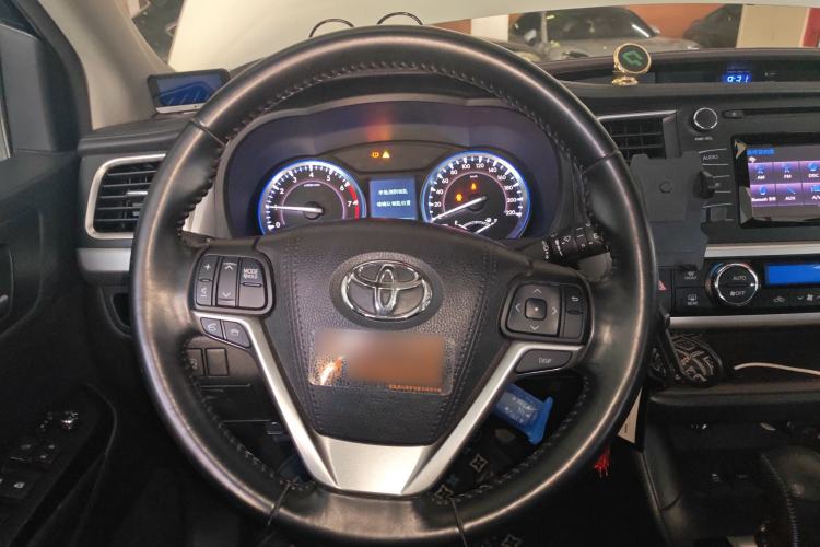 Used Toyota Highlander 2017 2.0T Four-Wheel Drive Luxury Edition 7 Seats