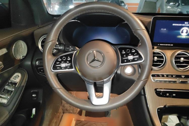 Used Mercedes-Benz GLC 2022 Facelifted GLC 300 L 4MATIC Luxury Edition Steering Wheel