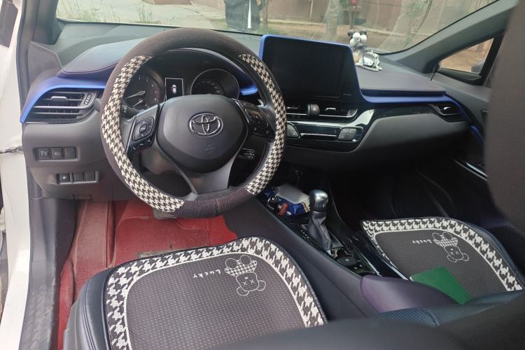 Used Toyota C-HR 2020 2.0L Leading Edition Center Console