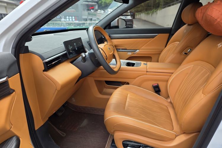 Used Dongfeng eπ eπ008 2025 636Ultra All-Electric Version 5 Seats Interior 4