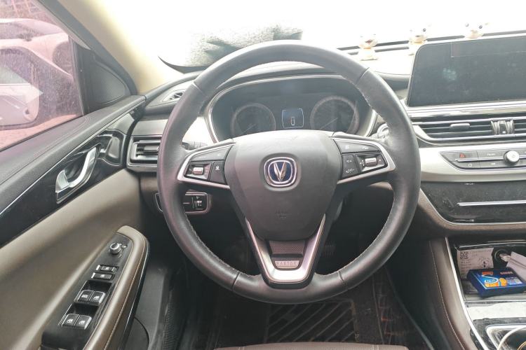 Used CHANGAN Raeton CC 2018 1.5T Manual Luxury Model China V Standard
