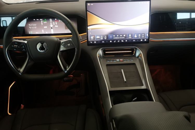 Used Denza N9 2025 Flagship Model