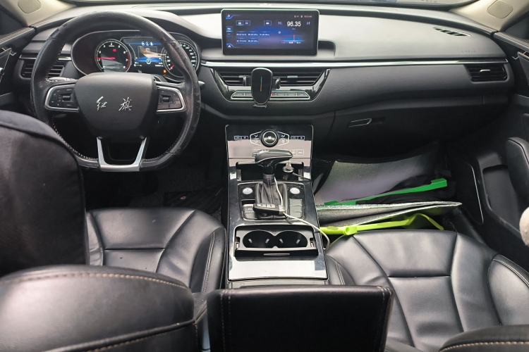 Used Hongqi H5 2018 30TD Dynamic Edition Center Console