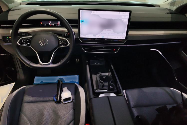 Used Volkswagen ID.7 VIZZION 2024 AIR model Center Console